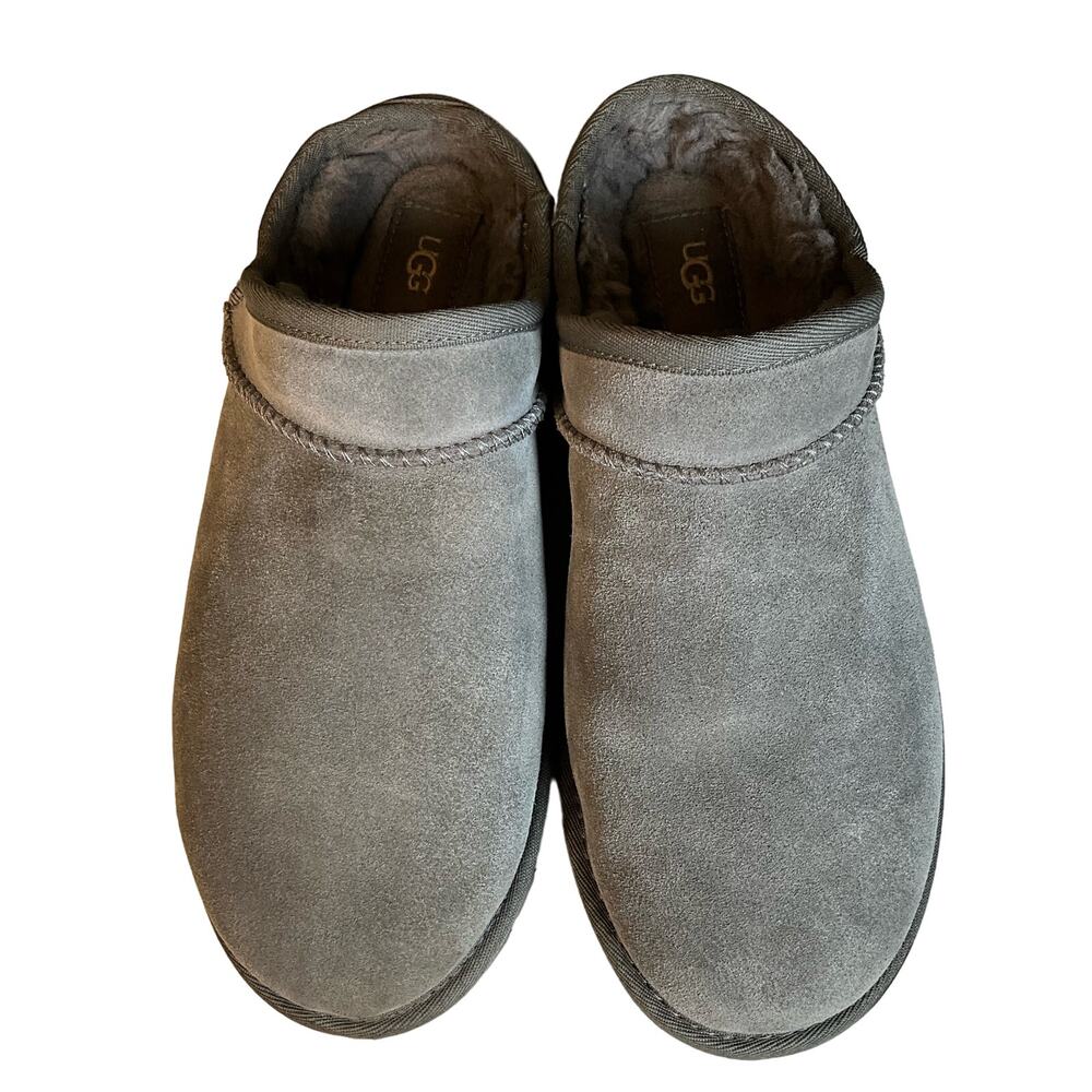 Ugg Women's Classic Slipper in grey size 9 US/40